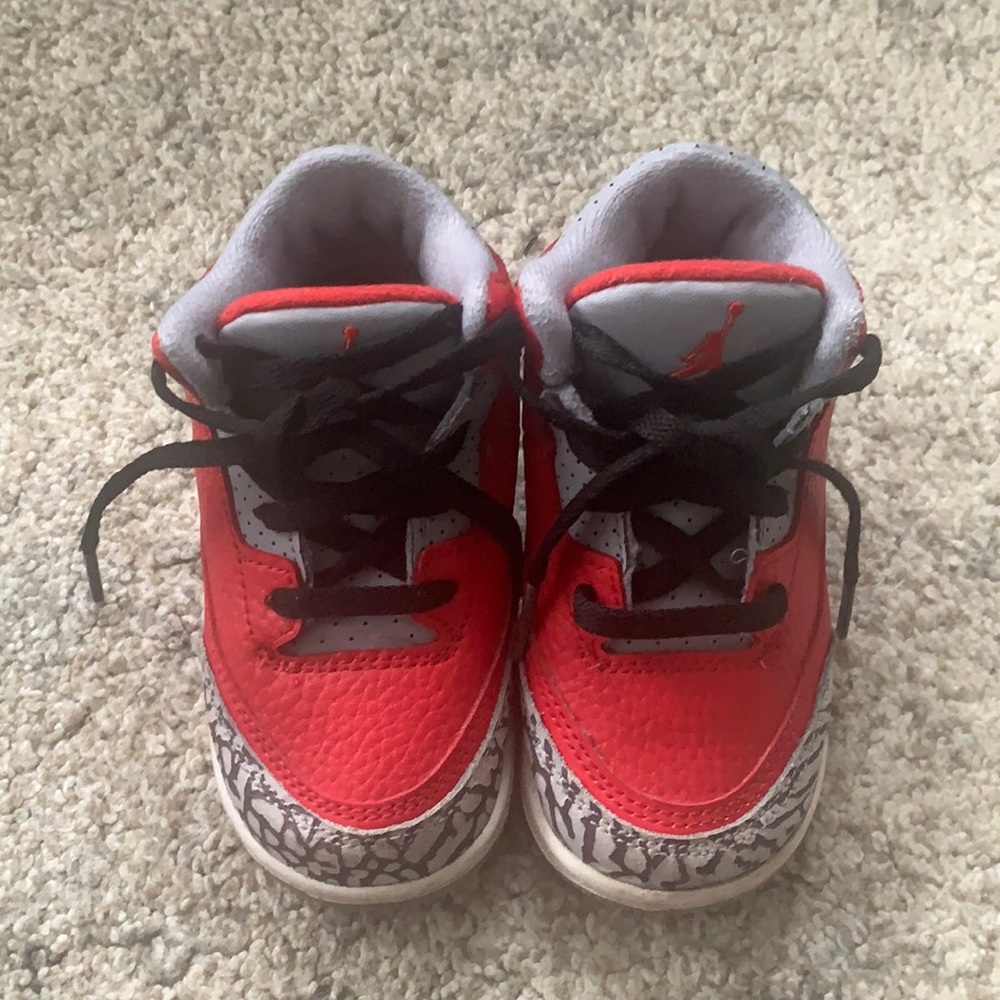 Air Jordan 3 Retro SE (Fire Red)